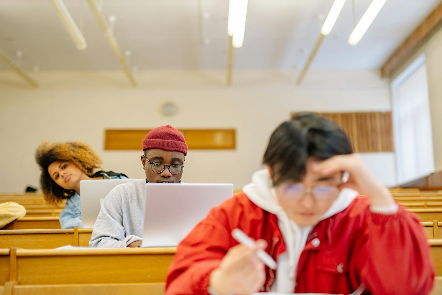 2026 学术英语与文献检索基础:入学前把读和写提前练出来